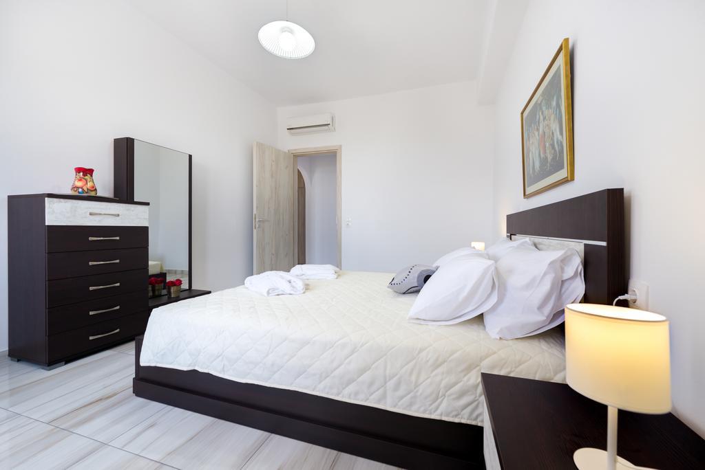 Sun View Villas Pýrgos Eksteriør bilde